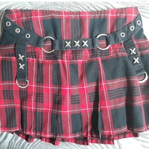 Plaid black white and red tripp nyc skirt